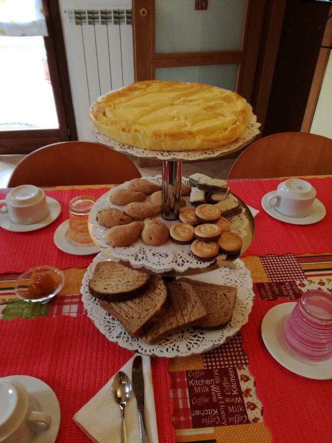 B&B La Dolce Vita Marsiliana Bagian luar foto