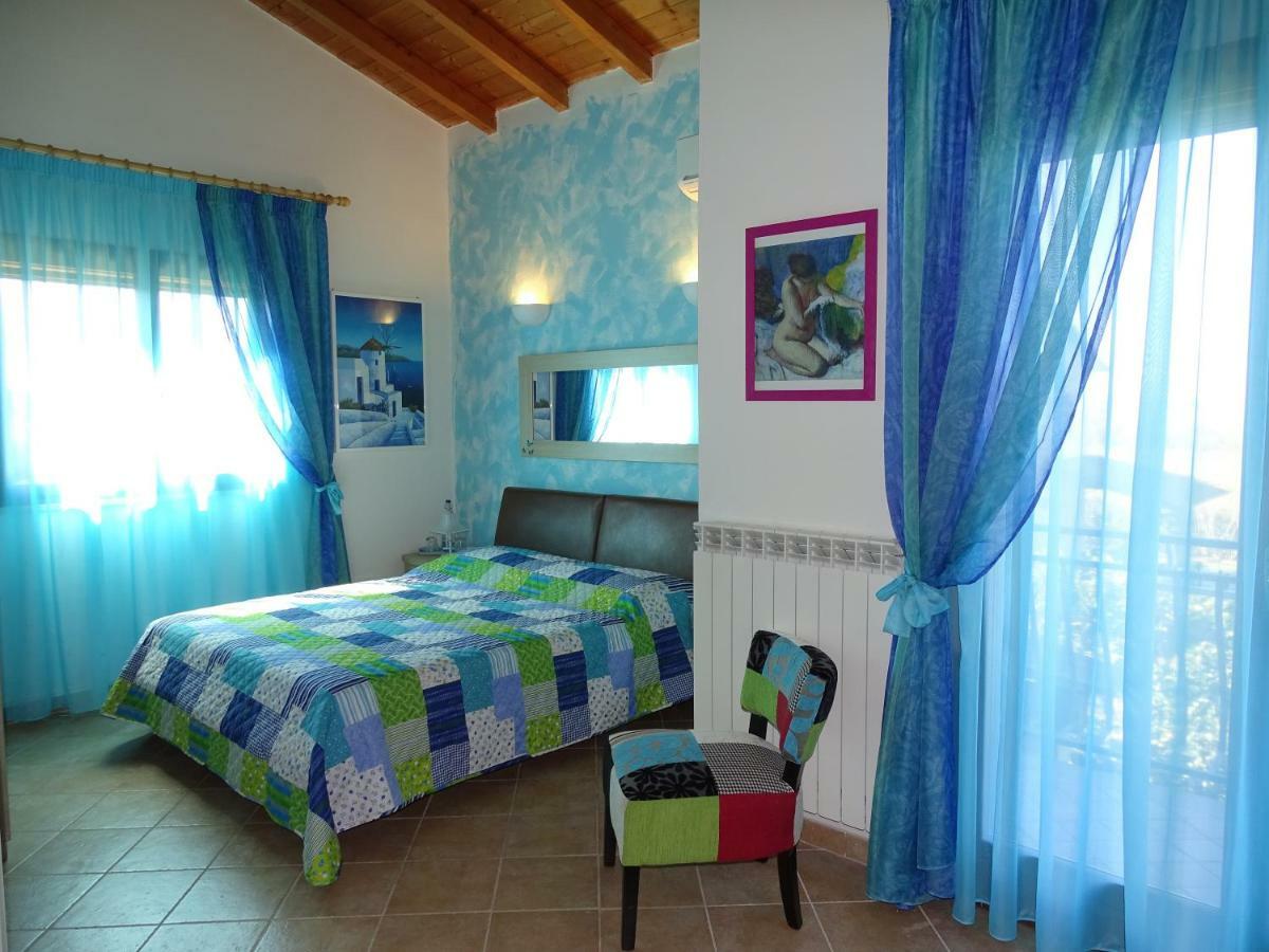 B&B La Dolce Vita Marsiliana Bagian luar foto